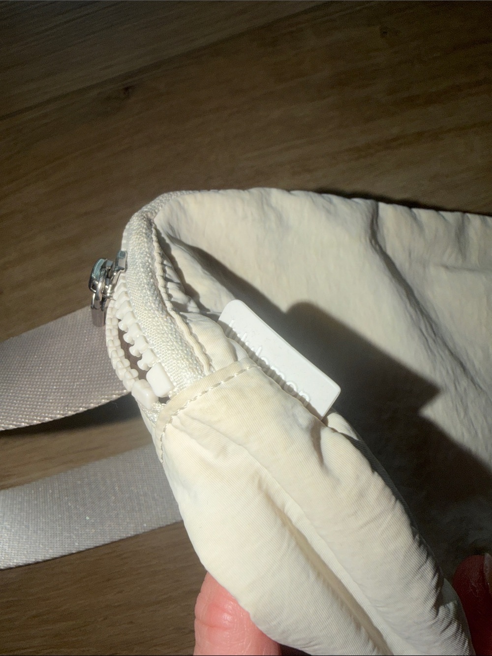 lululemon athletica off white belt bag - Picture 4 of 6